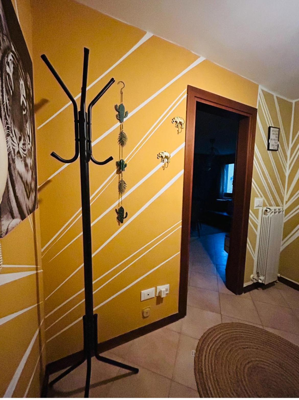 Family House Di Genny E Nicola Small Suite 키오자 외부 사진